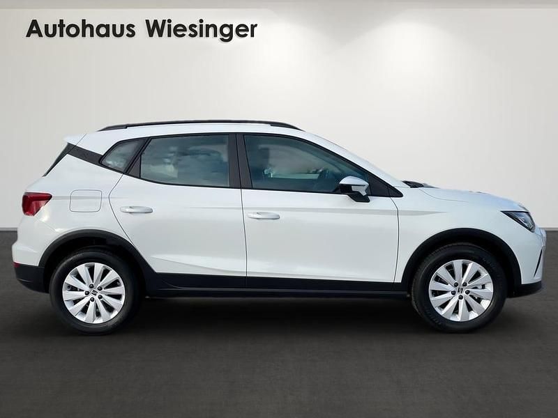 Gebraucht Seat Arona Reference 95 PS (69 kW) 2023 Weiss  metallic SUV