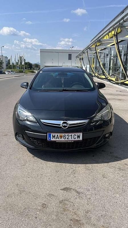 Gebraucht 2012 Opel Astra GTC Sport Limousine | € 6.000 - Bild 1/4