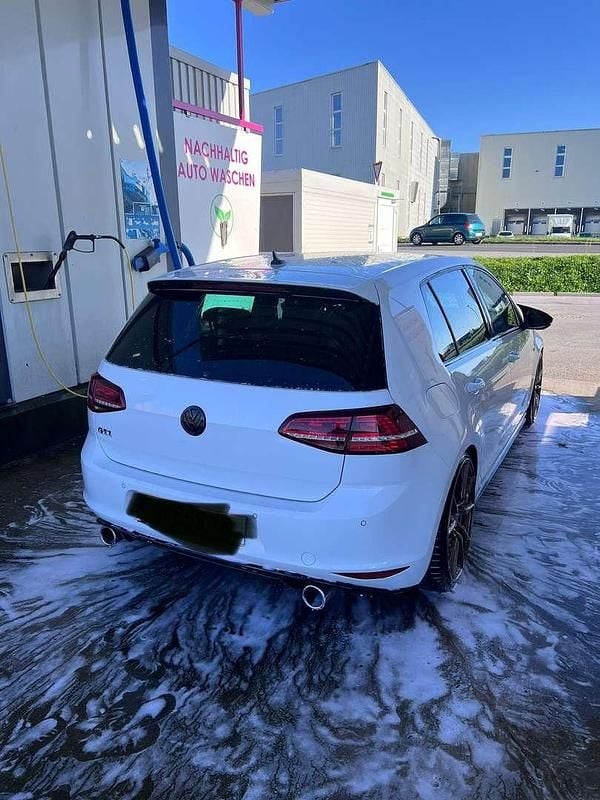 Gebraucht 2014 VW Golf VII GTI Limousine | € 16.499 - Bild 1/4