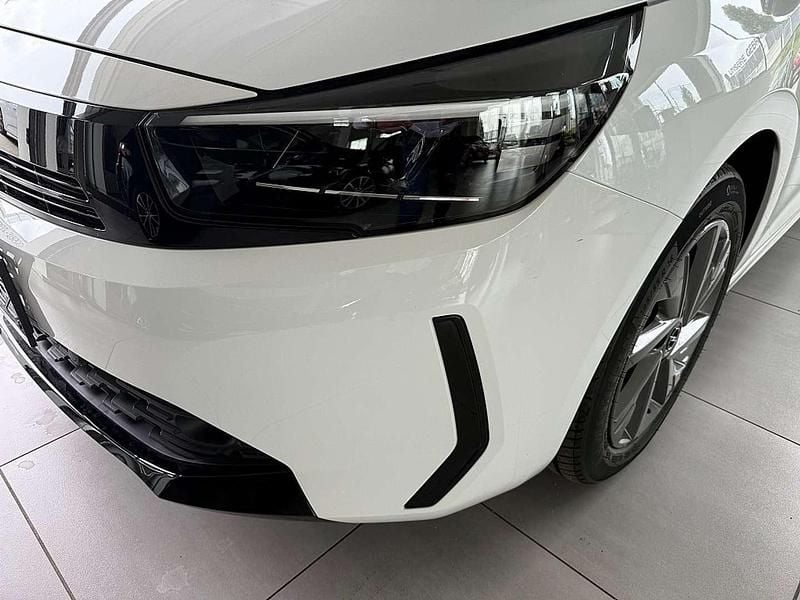 Neu Opel Corsa Edition 101 PS (74 kW) 2025 Weiß Limousine
