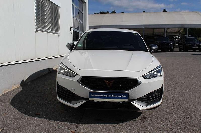 Gebraucht Cupra Leon 150 PS (110 kW) 2022 Weiß Limousine