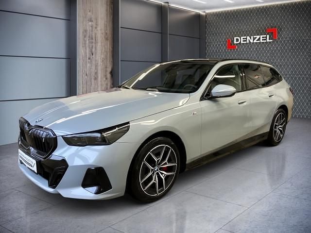 Gebraucht BMW i5 M Sport 289 kW (394 PS) 2025 Grau Kombi