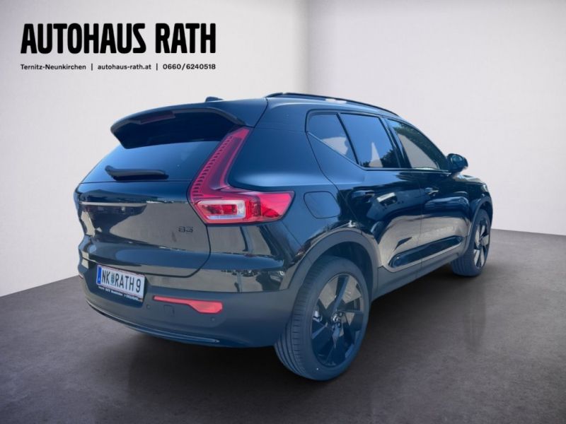 Gebraucht Volvo XC40 Plus 163 PS (119 kW) 2025 Schwarz SUV