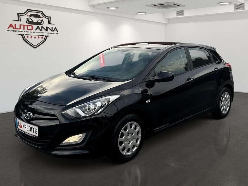 Schwarz Gebraucht 2013 Hyundai i30 Kleinwagen | € 7.990 (Fairer Preis) - Bild 1/4