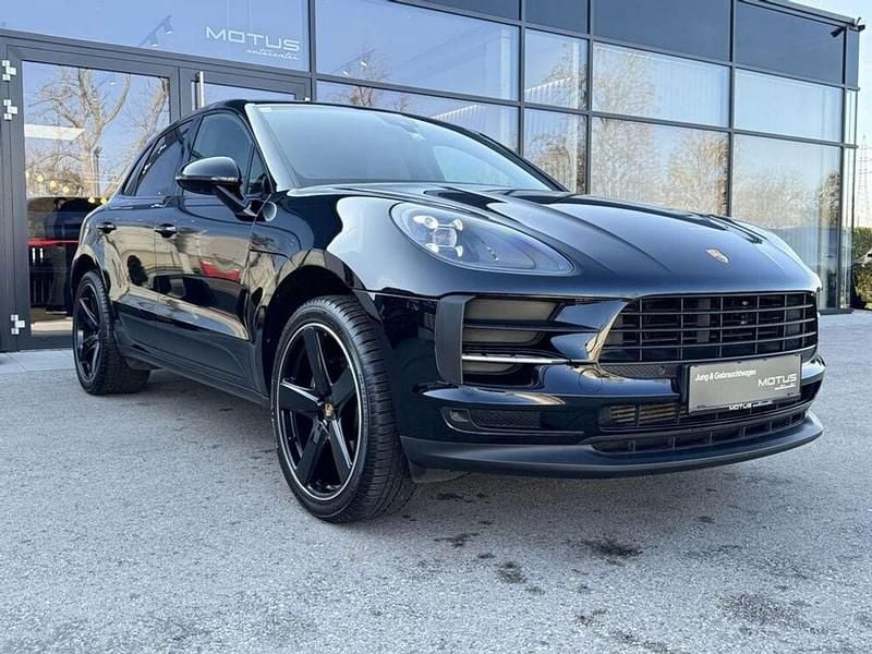 Schwarz Gebraucht 2019 Porsche Macan Basis SUV | € 47.900 (Fairer Preis) - Bild 1/4
