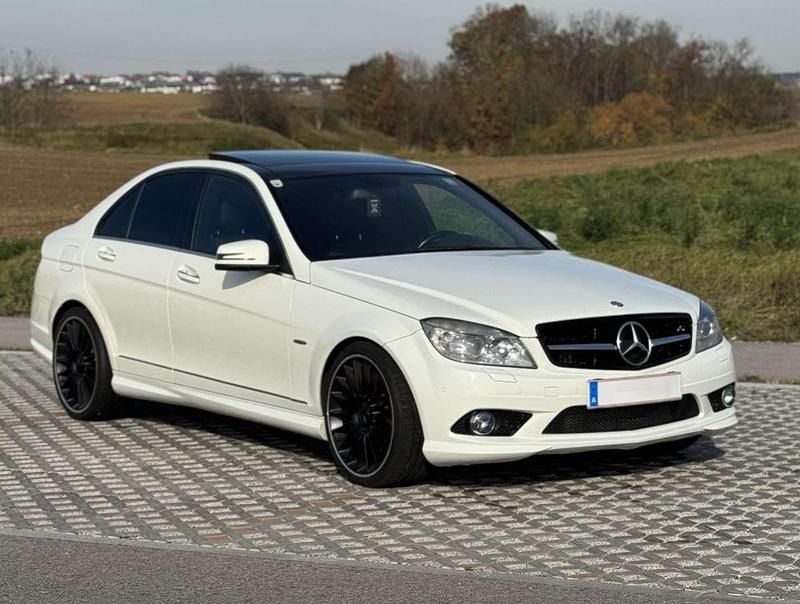 Gebraucht 2008 Mercedes C320 Avantgarde Limousine | € 11.000 (Etwas zu teuer) - Bild 1/4