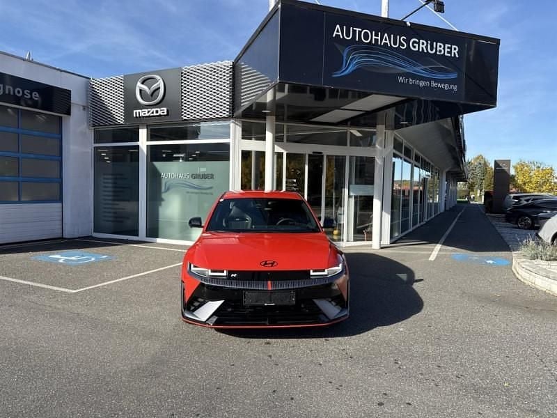 Orange Gebraucht 2025 Hyundai Ioniq Kleinwagen | € 63.990 - Bild 1/4