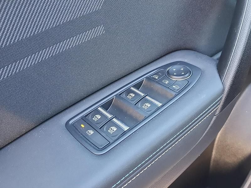 Gebraucht Renault Captur Esprit Alpine 94 PS (69 kW) 2024 Blau SUV