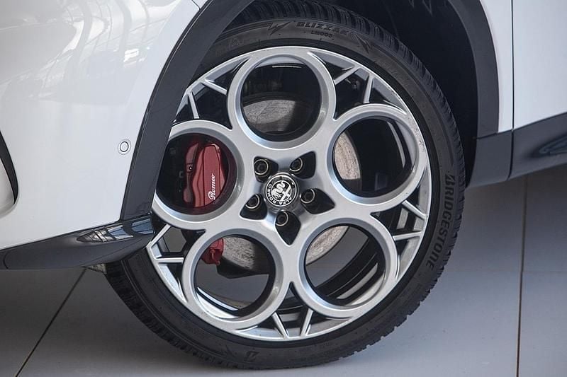 Gebraucht Alfa Romeo Tonale Veloce 180 PS (132 kW) 2024 Weiß SUV