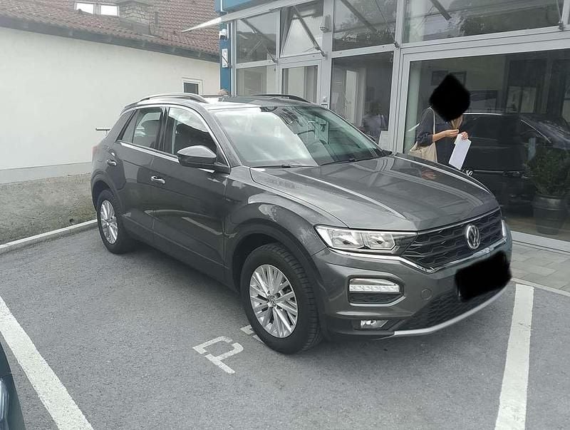 Grau Gebraucht 2020 VW T-Roc Design SUV | € 15.880 (Superpreis) - Bild 1/4
