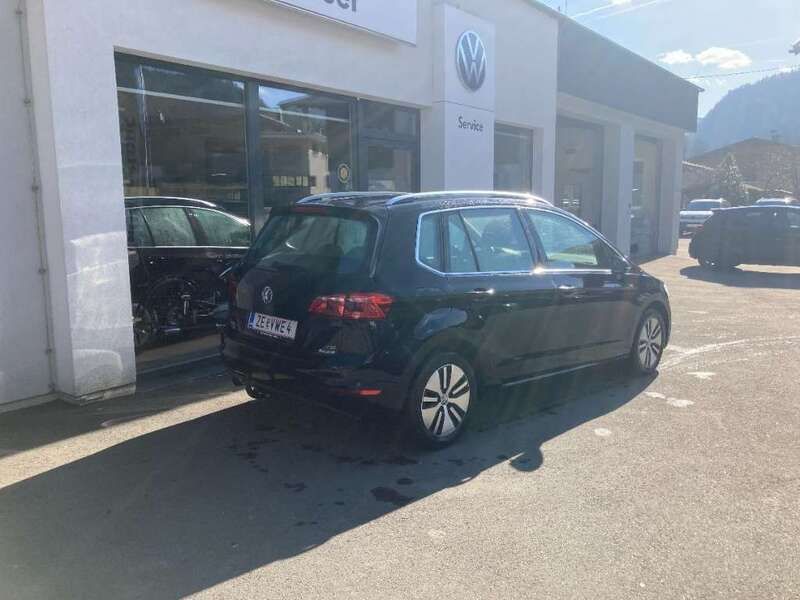 Gebraucht VW Golf VII Highline 110 PS (80 kW) 2014 Schwarz  metallic Limousine