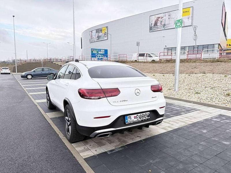 Gebraucht Mercedes GLC220 AMG 194 PS (142 kW) 2020 Weiß Coupé