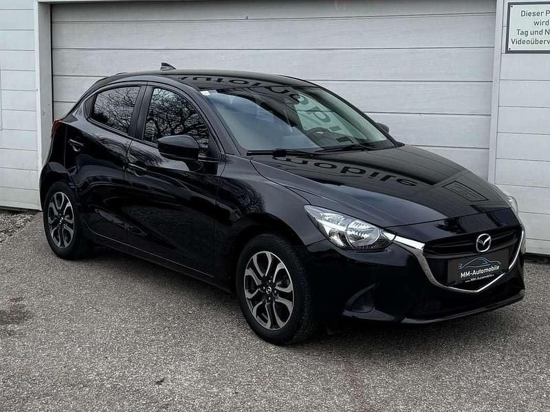 Schwarz Gebraucht 2017 Mazda 2 Takumi-Line Kleinwagen | € 10.990 (Fairer Preis) - Bild 1/4