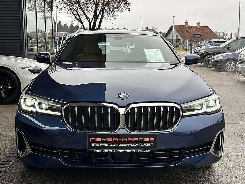 Gebraucht BMW 530e Luxury Line 184 PS (135 kW) 2021 Blau Kombi