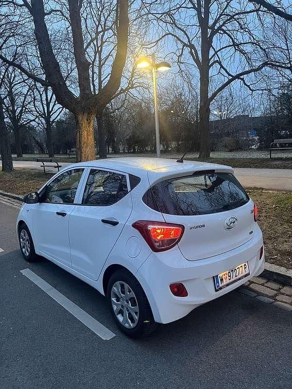 Gebraucht Hyundai i10 Comfort 87 PS (63 kW) 2015 Kleinwagen