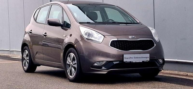 Gebraucht Kia Venga Silver 90 PS (66 kW) 2017 Braun Kleinwagen