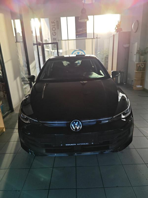 Gebraucht VW Golf VIII 115 PS (84 kW) 2025 Schwarz  metallic Limousine