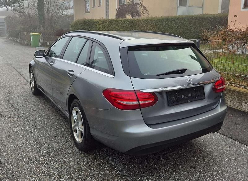 Gebraucht Mercedes C220 170 PS (125 kW) 2015 Grau Kombi