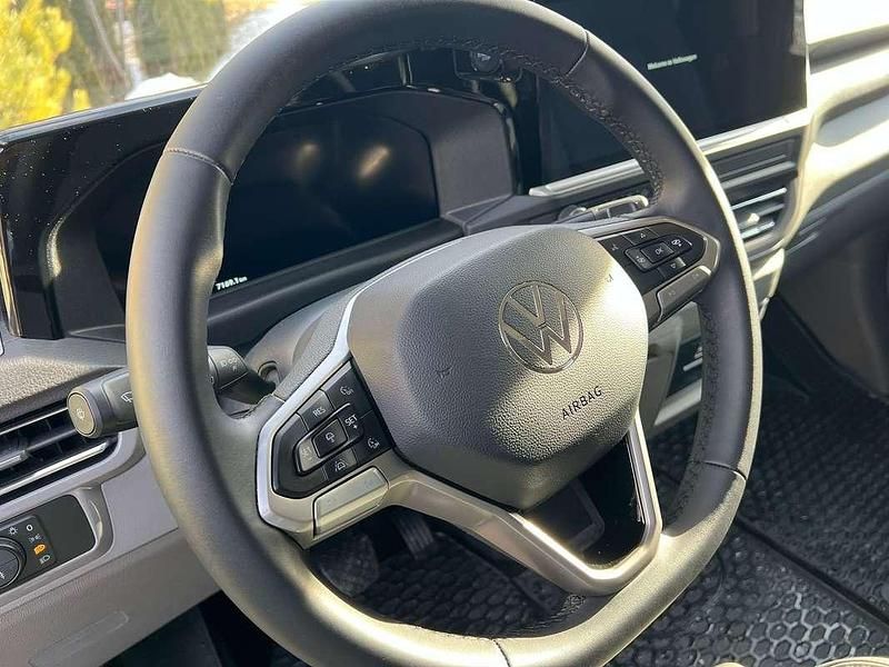 Gebraucht VW T7 Style 170 PS (125 kW) 2025 Grau Van