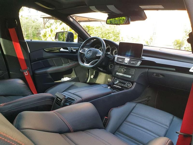 Gebraucht Mercedes CLS220 AMG 170 PS (125 kW) 2017 Rot Coupé