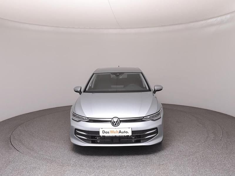Gebraucht VW Golf VIII 204 PS (150 kW) 2025 Silber  metallic Limousine