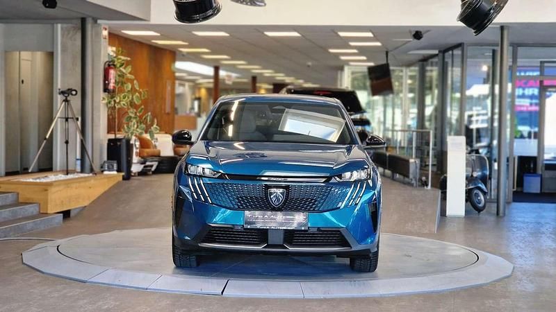 Gebraucht Peugeot 3008 Allure 136 PS (100 kW) 2024 Blau SUV