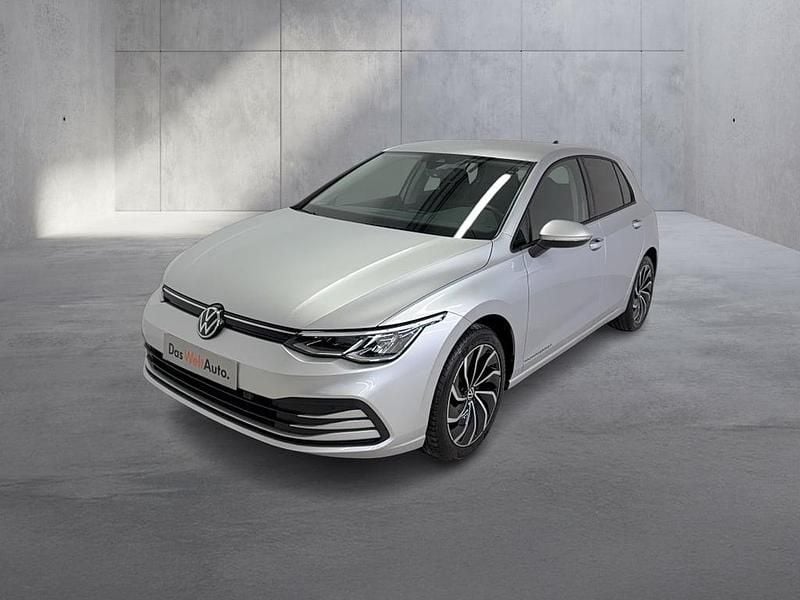 Silber Gebraucht 2021 VW Golf VIII Life Limousine | € 18.990 (Fairer Preis) - Bild 1/4