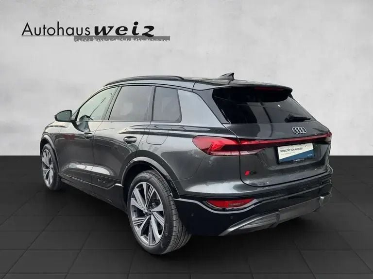 Gebraucht Audi Q6 e-tron Ambiente 284 kW (387 PS) 2025 Mittelgrau  metallicperleffekt SUV