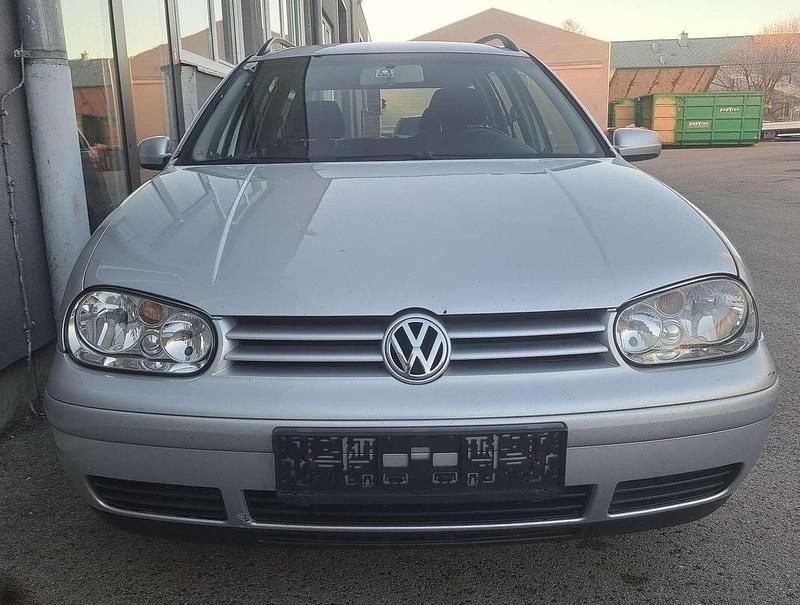 Gebraucht VW Golf IV Comfortline 116 PS (85 kW) 2002 Silber Kombi