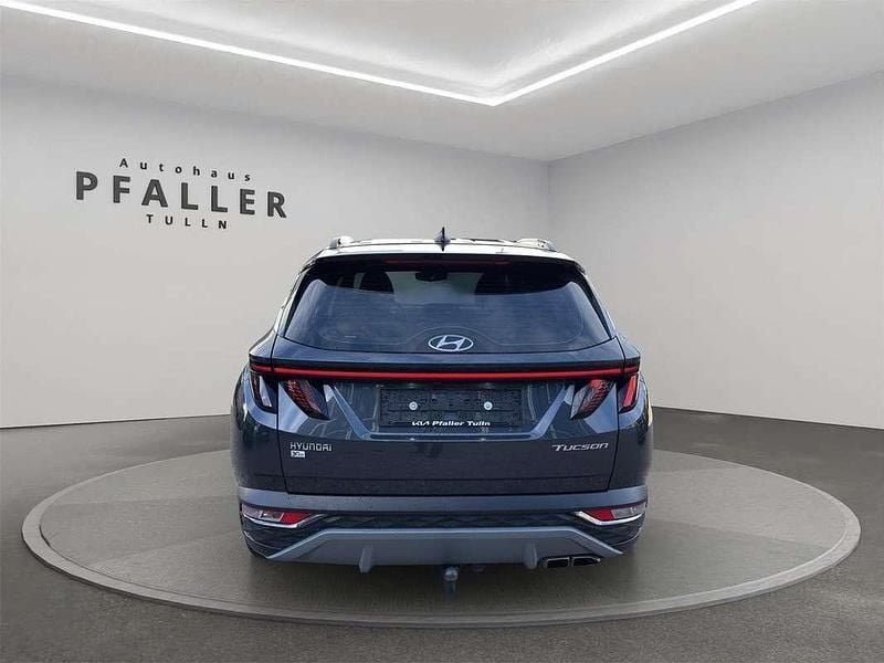 Gebraucht Hyundai Tucson Trend 116 PS (85 kW) 2022 Grau SUV