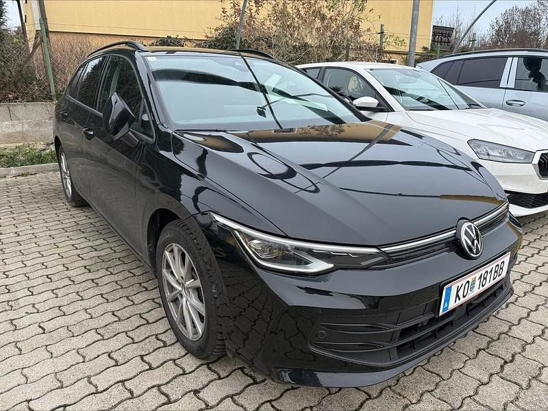 Schwarz metallic Neu 2025 VW Golf VIII Business Kombi | € 34.900 (Etwas zu teuer) - Bild 1/3