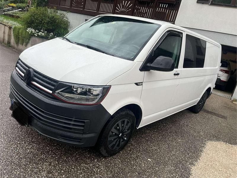 Weiß Gebraucht 2017 VW Transporter Van | € 26.000 - Bild 1/4