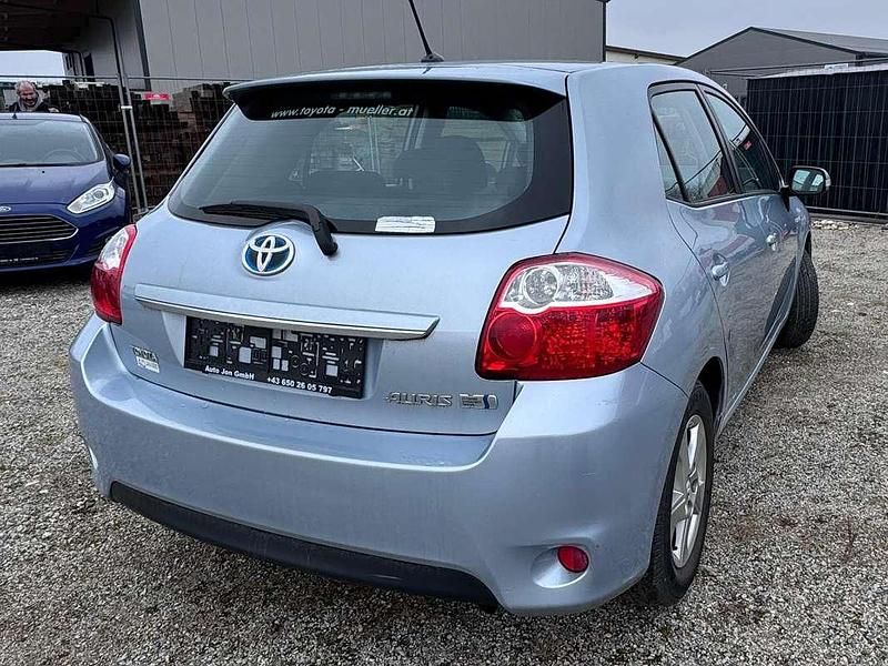 Gebraucht Toyota Auris Hybrid 97 PS (71 kW) 2011 Grau Kleinwagen