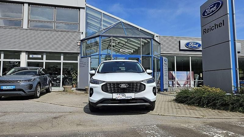 Gebraucht Ford Kuga Titanium 152 PS (111 kW) 2024 Weiß SUV