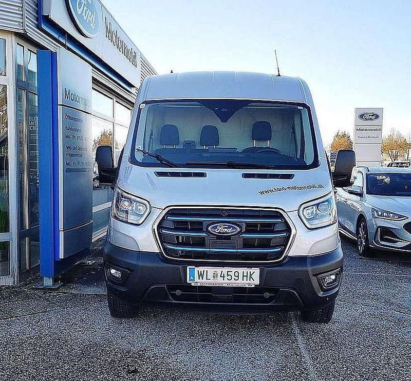 Gebraucht Ford E-Transit Trend 135 kW (184 PS) 2022 Polarsilber Van
