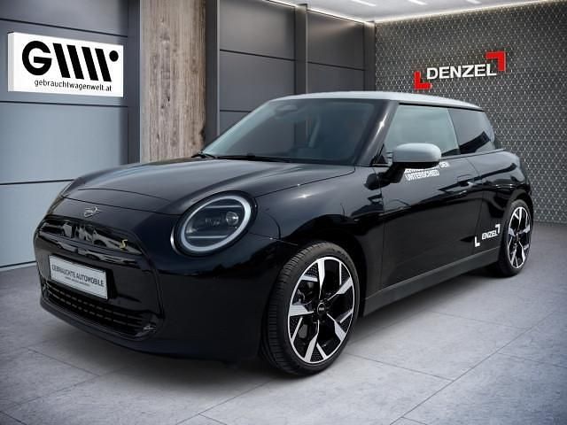 Weiß Gebraucht 2024 Mini Cooper Coupé Coupé | € 34.990 - Bild 1/4