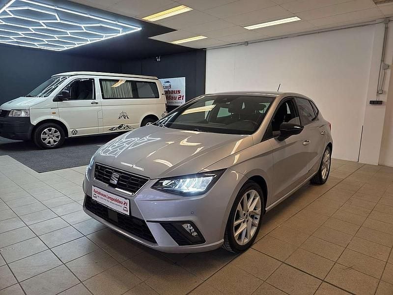 Silber Gebraucht 2022 Seat Ibiza FR Limousine | € 14.999 (Guter Preis) - Bild 1/4
