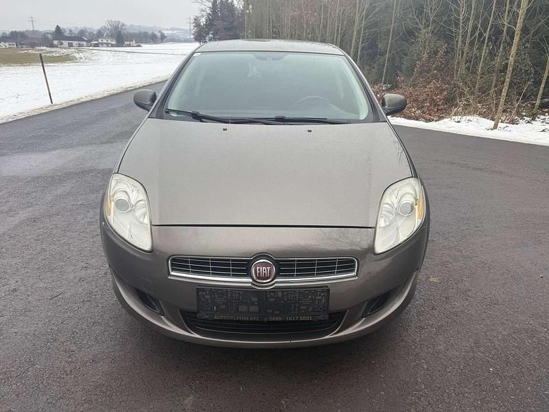 Gebraucht Fiat Bravo 90 PS (66 kW) 2009 Grau Kleinwagen