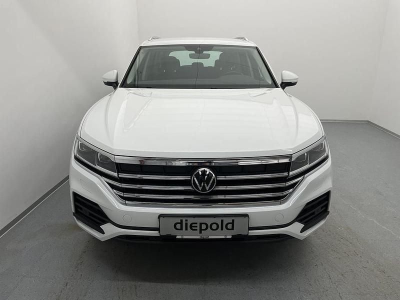 Gebraucht VW Touareg 231 PS (169 kW) 2021 Weiss  normal SUV