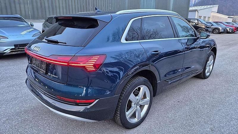 Gebraucht Audi e-tron Advanced 300 kW (408 PS) 2021 Blau SUV