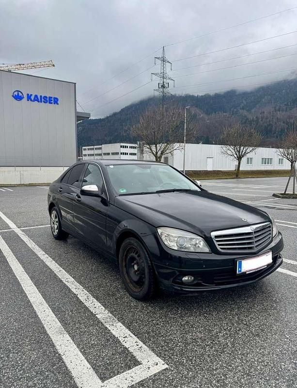 Gebraucht Mercedes C200 136 PS (100 kW) 2008 Schwarz Limousine