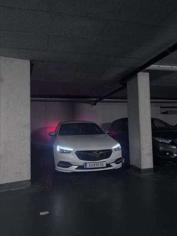 Gebraucht Opel Insignia Innovation 209 PS (153 kW) 2018 Weiß Kombi