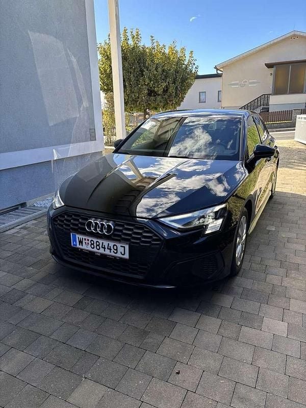 Schwarz Gebraucht 2023 Audi A3 Limousine | € 26.999 (Fairer Preis) - Bild 1/4