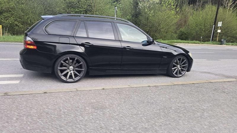 Gebraucht BMW 330 231 PS (169 kW) 2005 Kombi