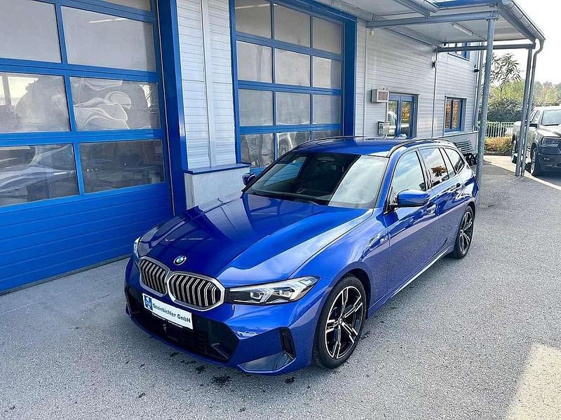 Gebraucht BMW 320 M Sport 190 PS (139 kW) 2024 Blau Kombi
