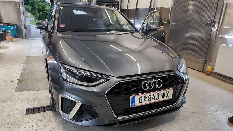 Gebraucht Audi A4 S-Line 150 PS (110 kW) 2020 Grau Kombi