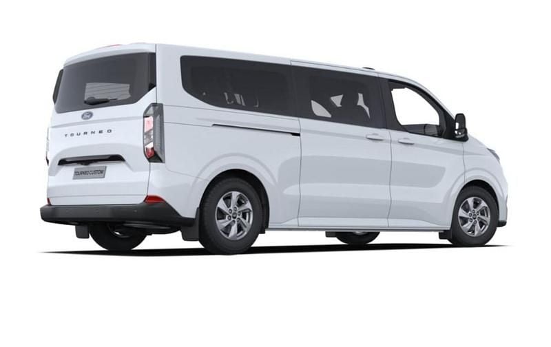 Neu Ford Tourneo Trend 136 PS (100 kW) 2025 Van / Kleinbus