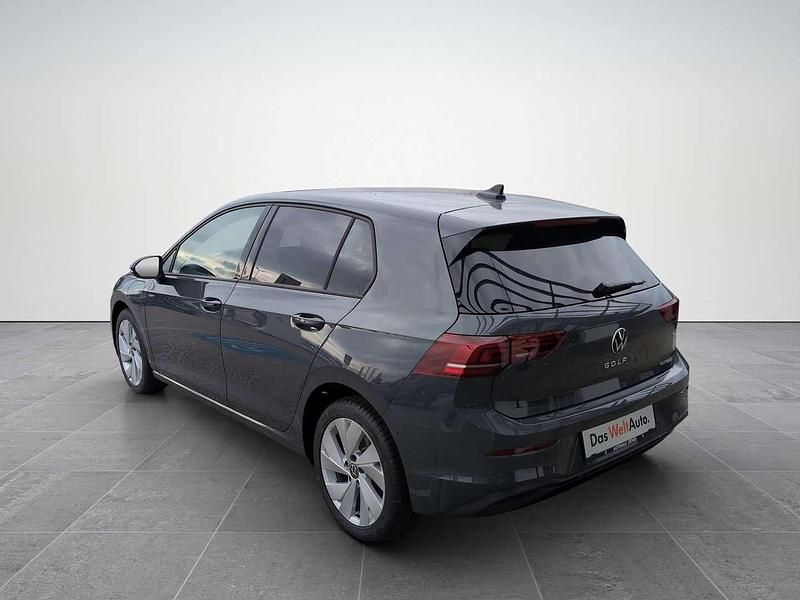 Neu VW Golf VIII 150 PS (110 kW) 2025 Grau Limousine