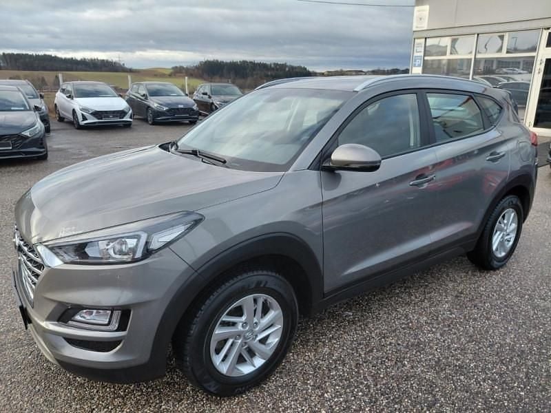 Gebraucht Hyundai Tucson 136 PS (100 kW) 2020 Grau SUV
