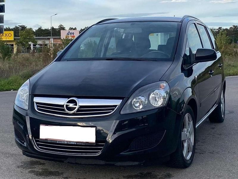 Gebraucht Opel Zafira 116 PS (85 kW) 2013 Schwarz Van / Kleinbus